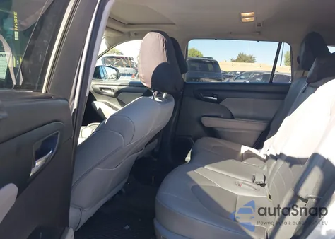 2021 Toyota Highlander Xle from USA, damaged, VIN 5TDHZRBH4MS063606